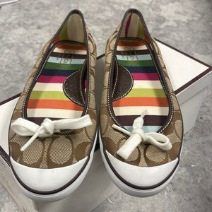 Coach shoes NIB sz 6